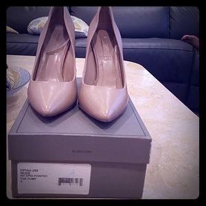 Women's BCBGMAXARZRIA shoes size 9